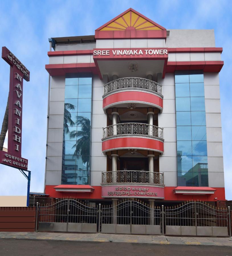 Navanidhi Comforts Bangalore Exterior foto